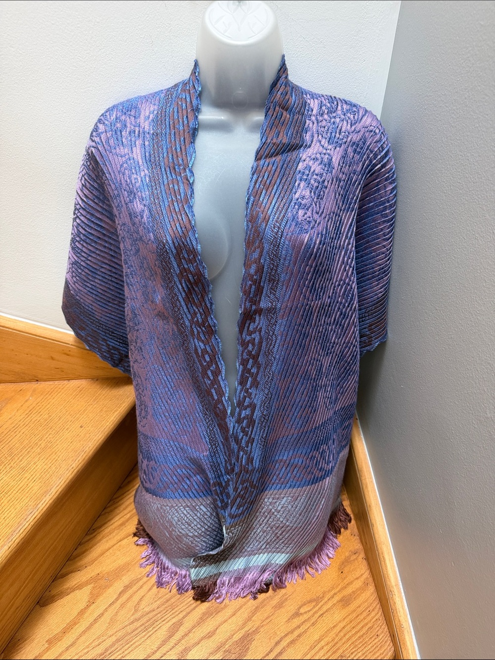 Vintage Jimmy Hourihan Boru Celtic Pleated Wrap Shawl Fringe – Purple Blue